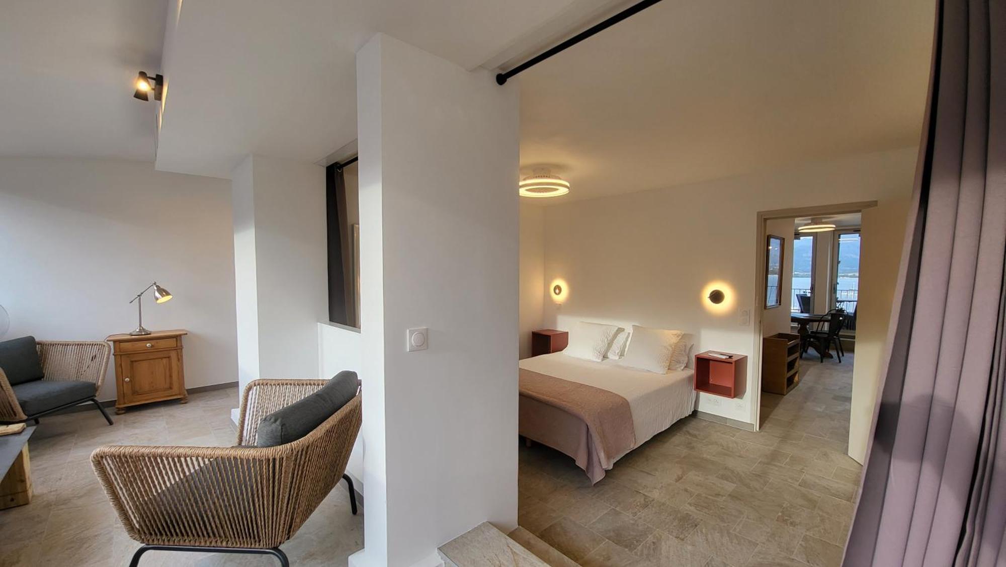 Appartement Sur La Baie, En Centre Ville カルヴィ エクステリア 写真