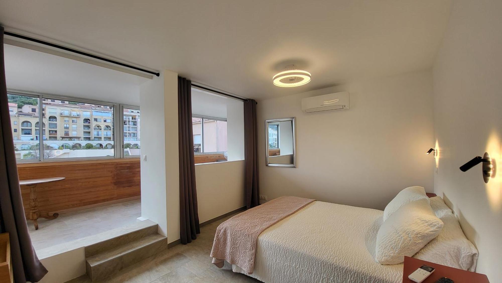Appartement Sur La Baie, En Centre Ville カルヴィ エクステリア 写真