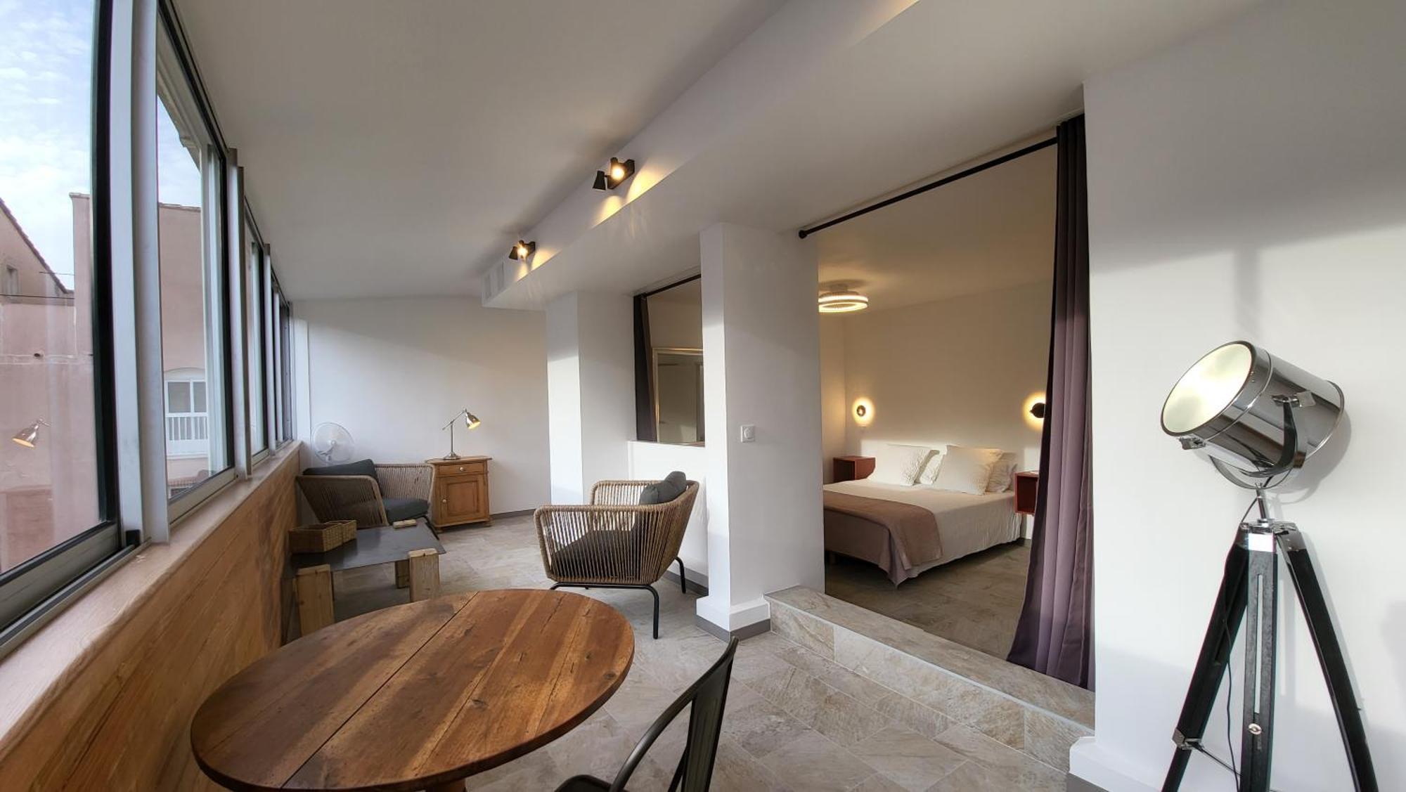 Appartement Sur La Baie, En Centre Ville カルヴィ エクステリア 写真